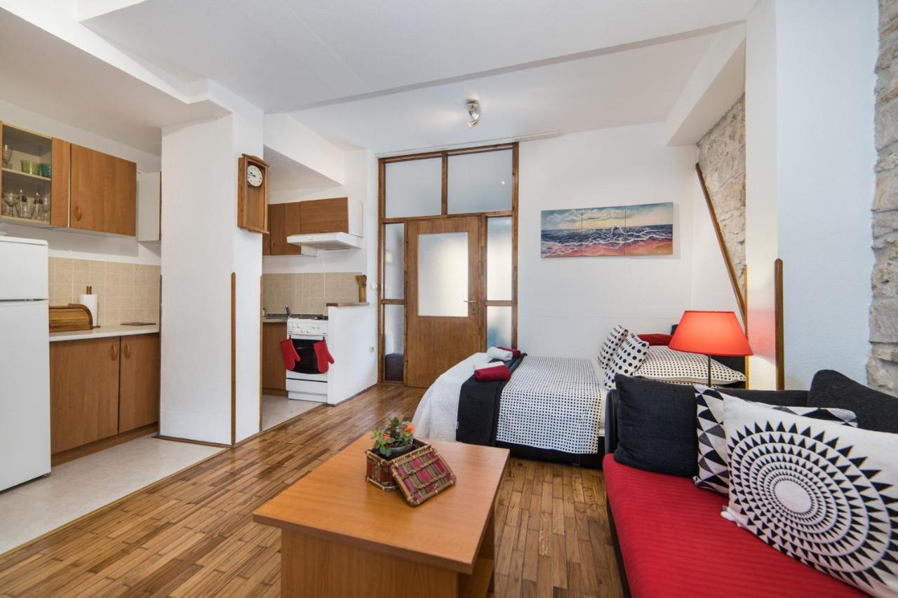 Apartments Gajeta グラダツ エクステリア 写真
