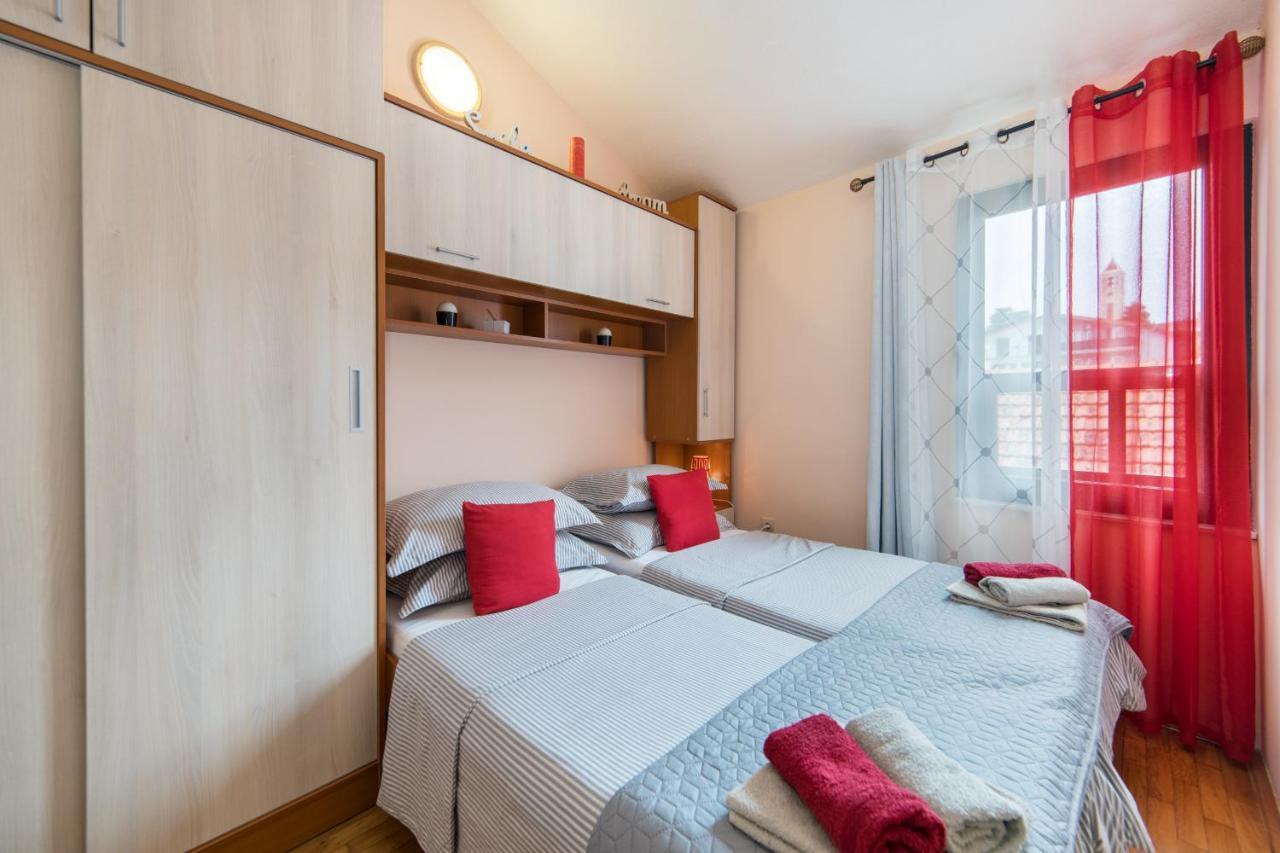 Apartments Gajeta グラダツ エクステリア 写真