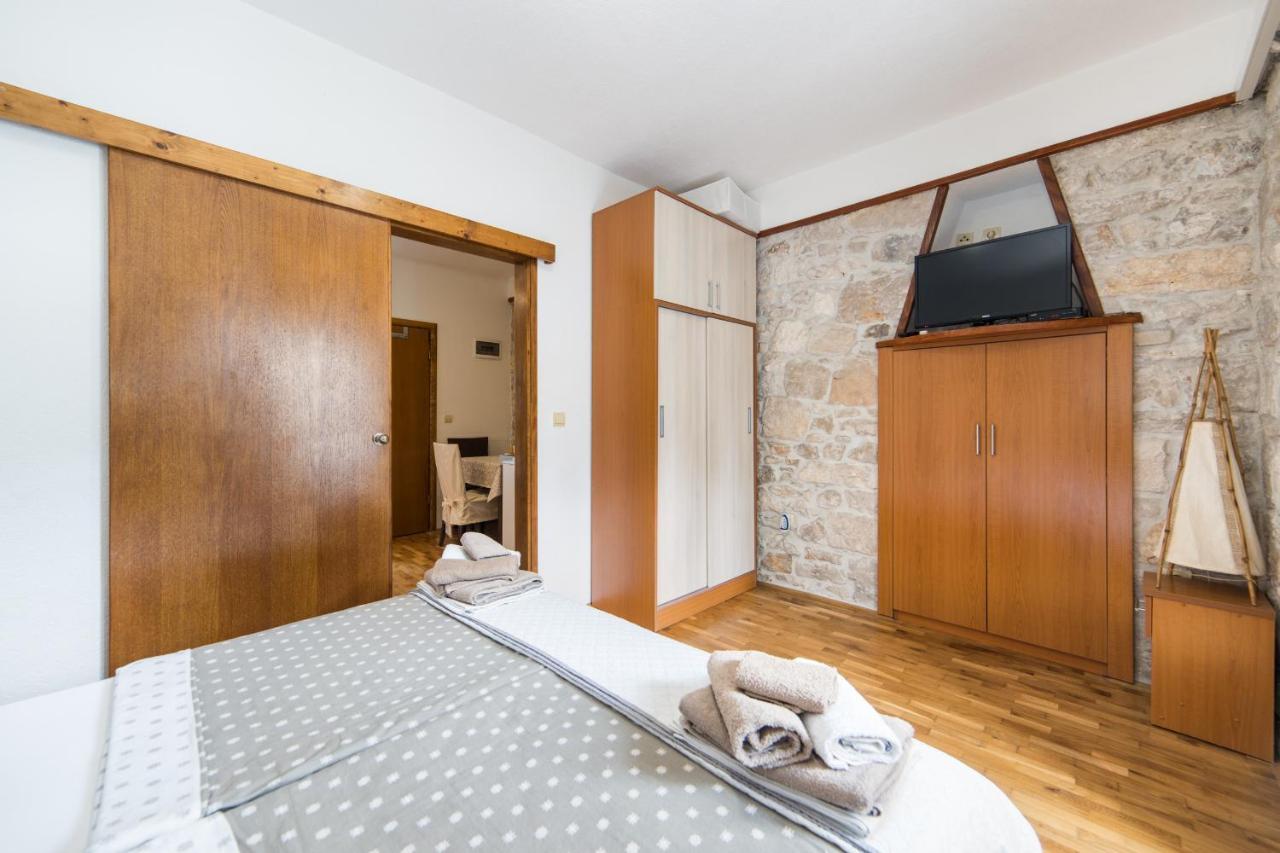 Apartments Gajeta グラダツ エクステリア 写真
