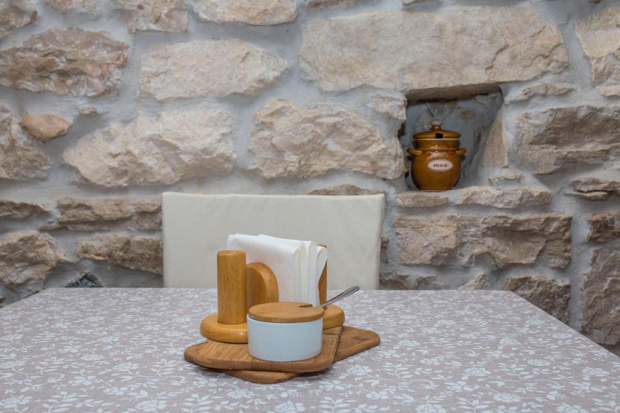 Apartments Gajeta グラダツ エクステリア 写真